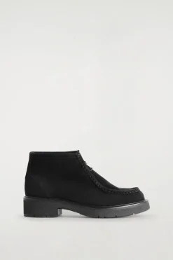 ANKLE BOOTS AUS VELOURSLEDER MIT SCHNÜRUNG