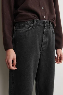 ARCH SCHMAL ZULAUFENDE JEANS