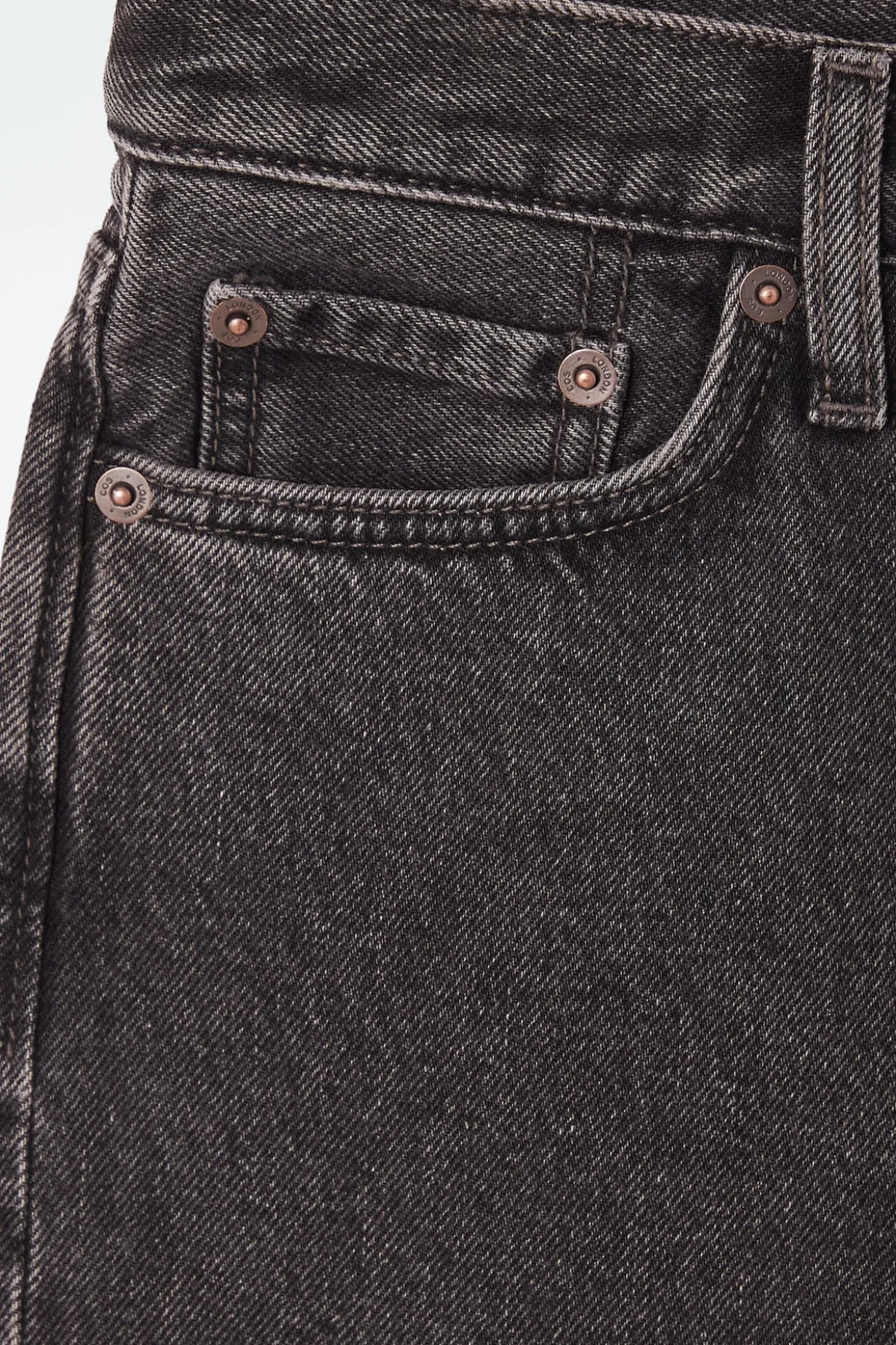 ARCH SCHMAL ZULAUFENDE JEANS