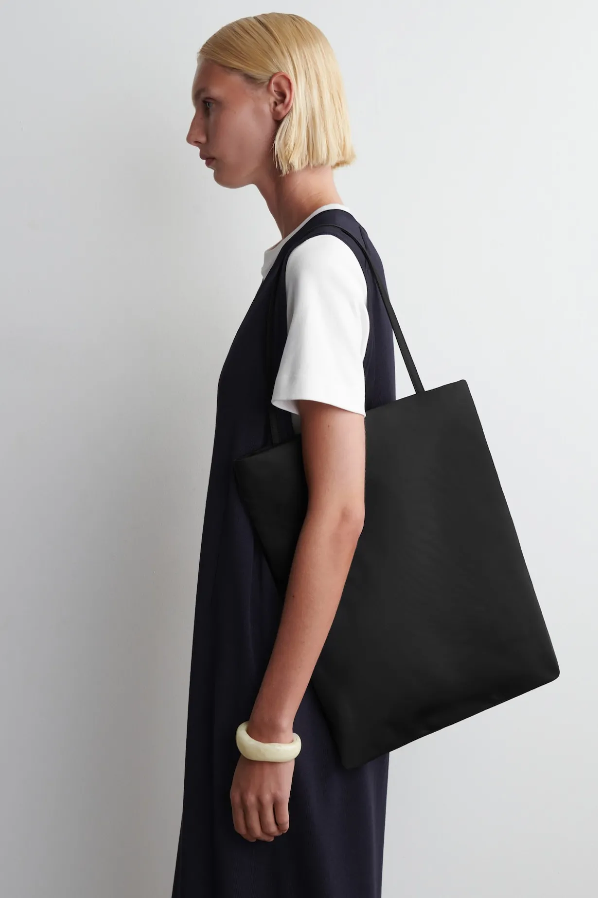ARCHIVE TOTE BAG - NYLON