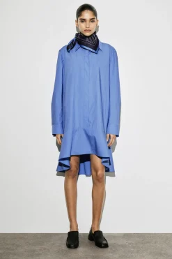 AUSGESTELLTES HEMDKLEID AUS BAUMWOLLE IN MINILÄNGE