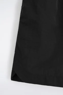 BADESHORTS AUS NYLON MIT KORDELZUGBUND
