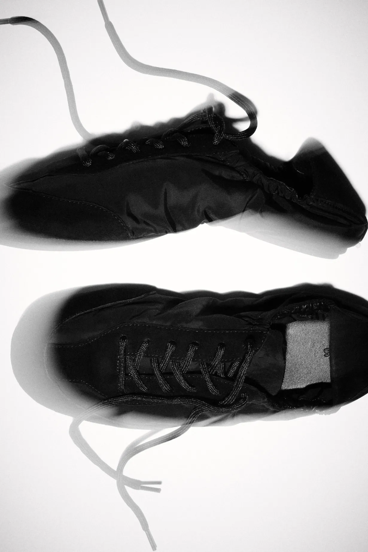 BALLERINAS AUS VELOURSLEDER UND NYLON