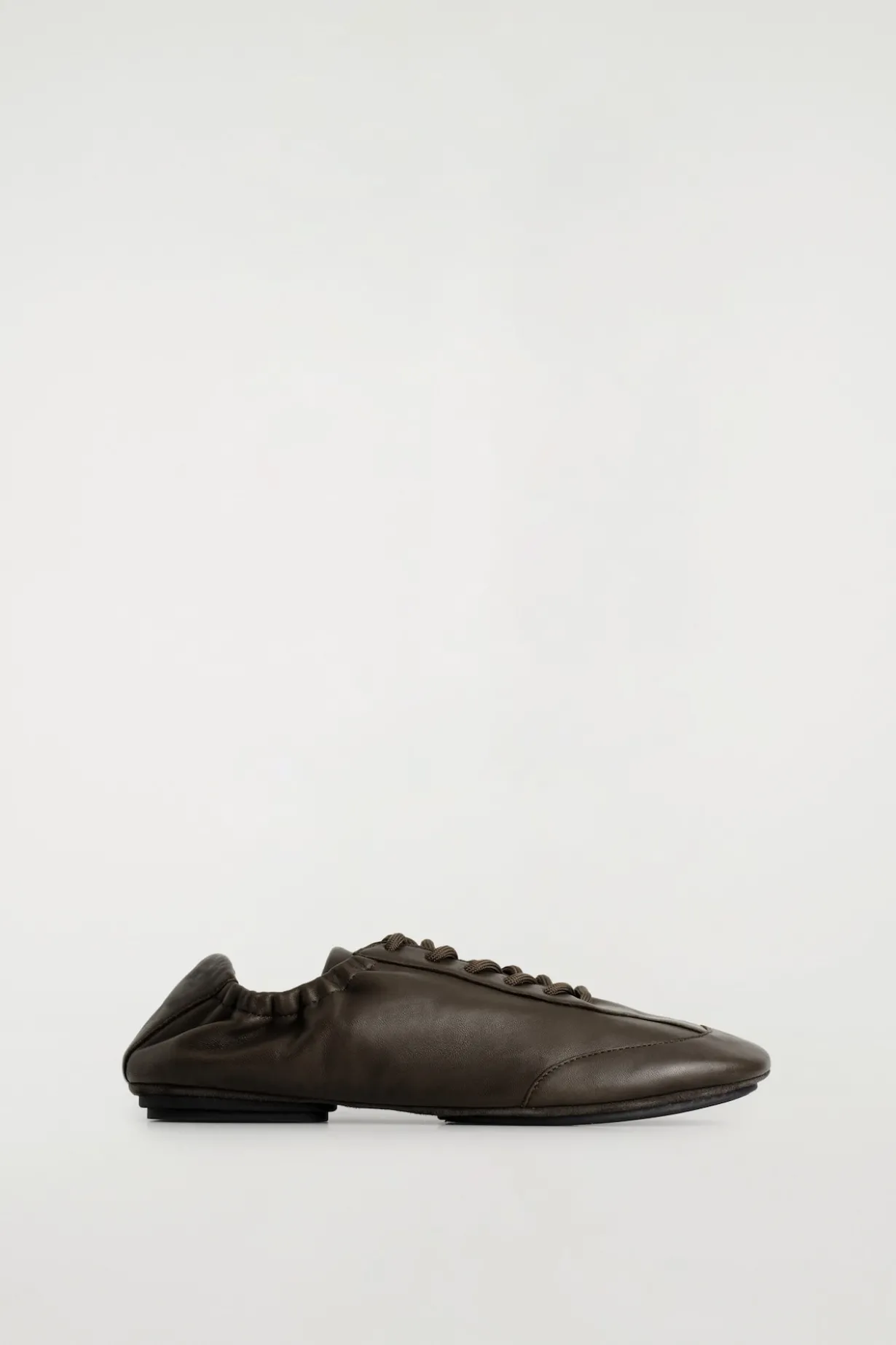 BALLERINA-SNEAKERS AUS LEDER