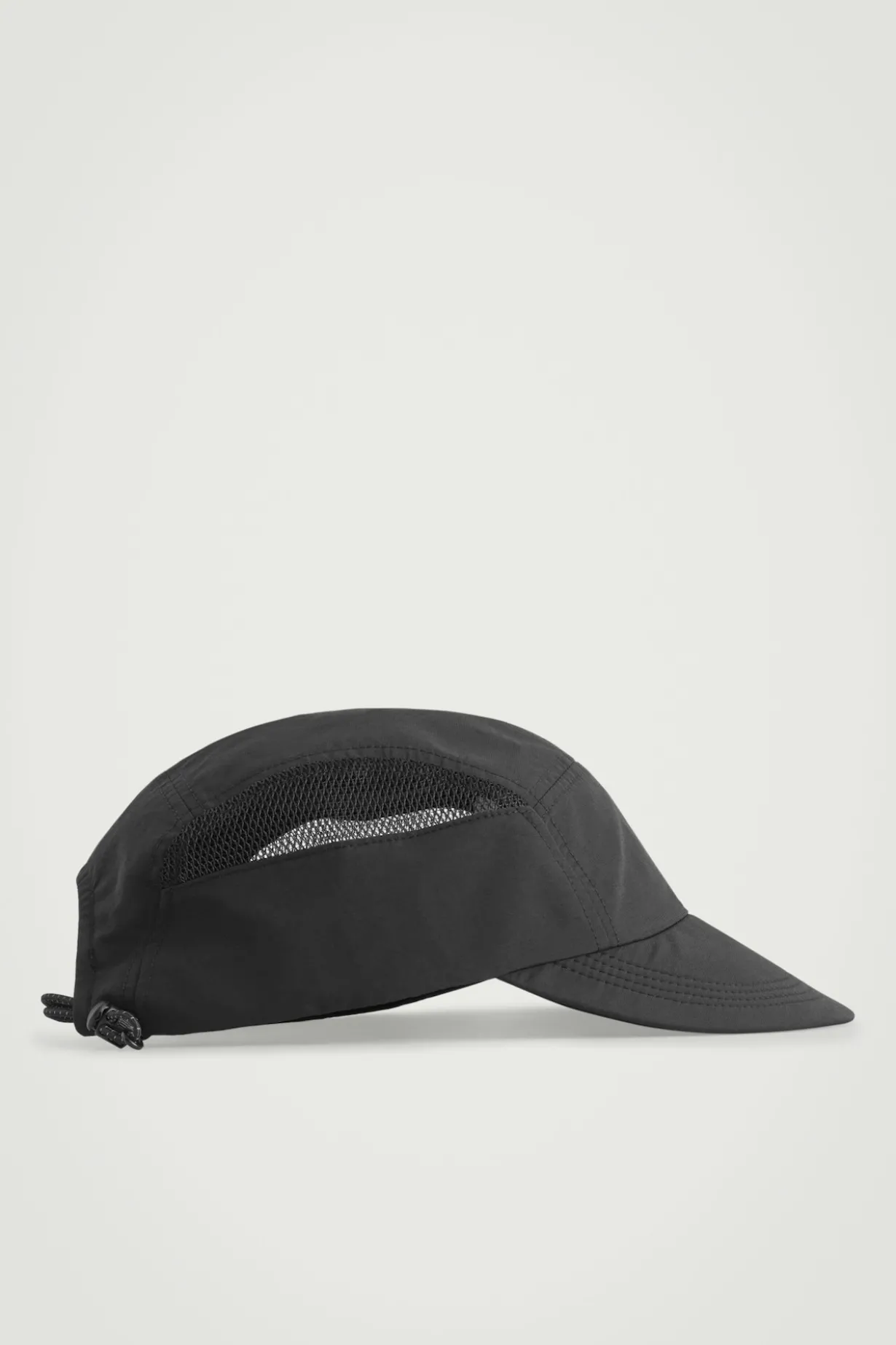 BASECAP AUS NYLON MIT MESH-EINSÄTZEN