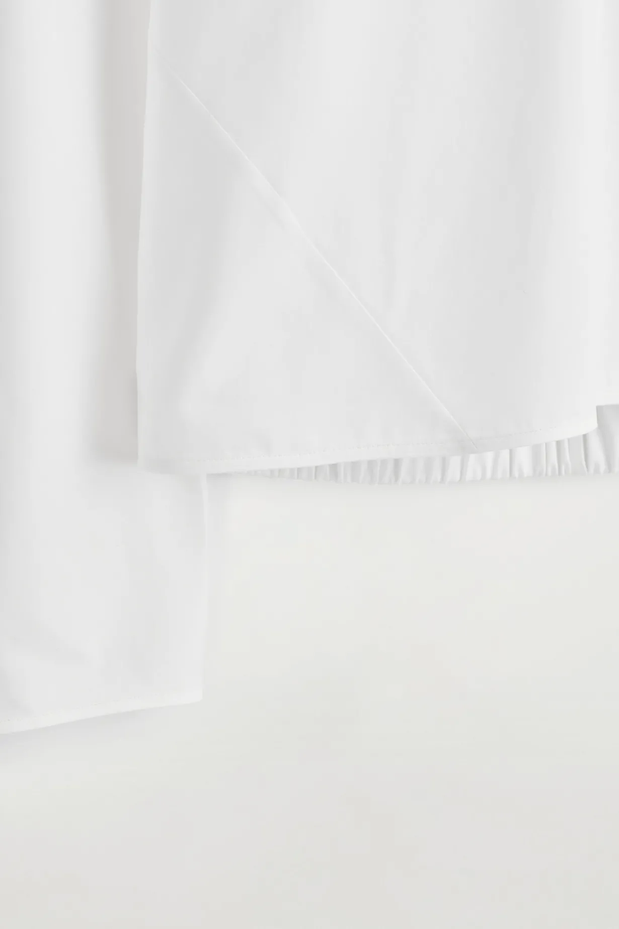 BAUMWOLLBLUSE MIT DRAPIERTEM KRAGEN