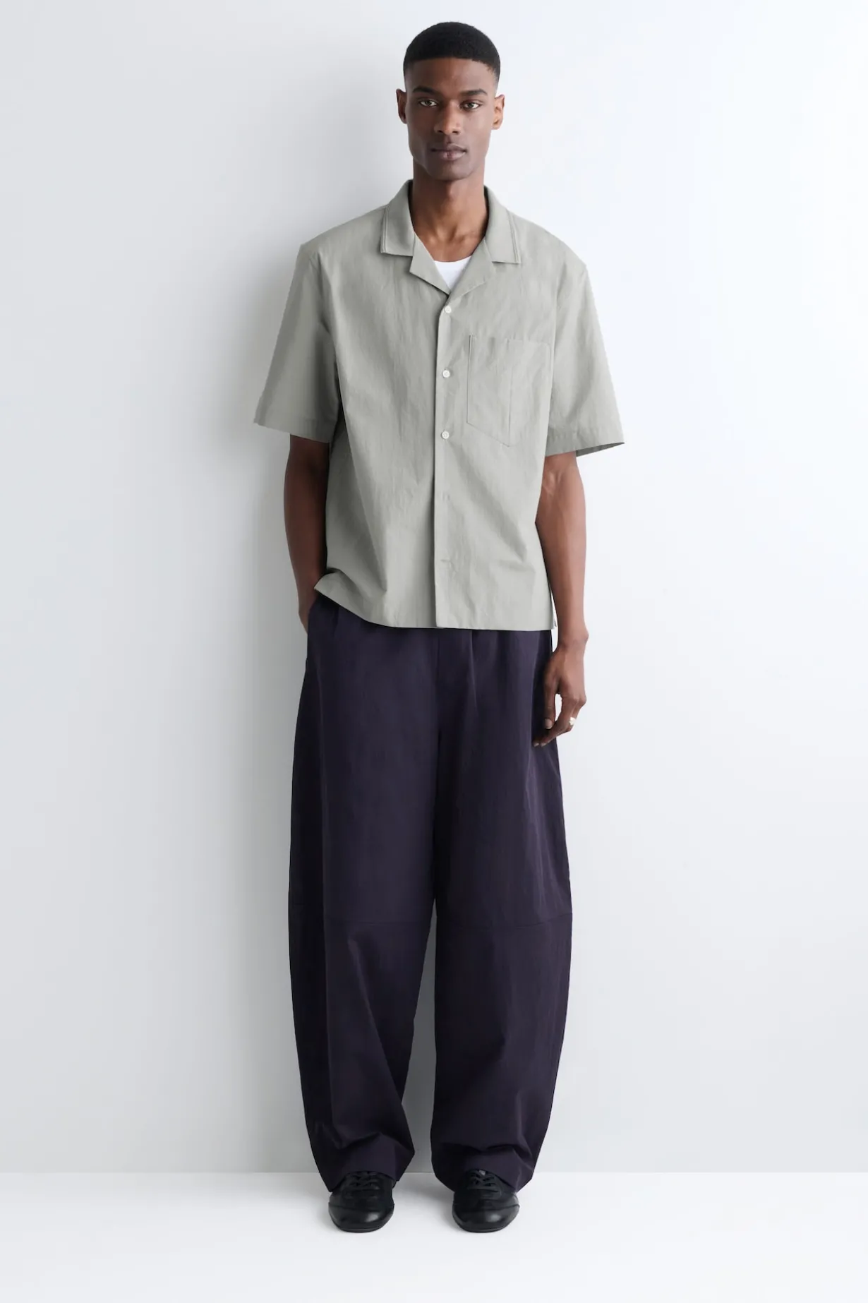 BAUMWOLLBLUSE MIT REVERS-KRAGEN