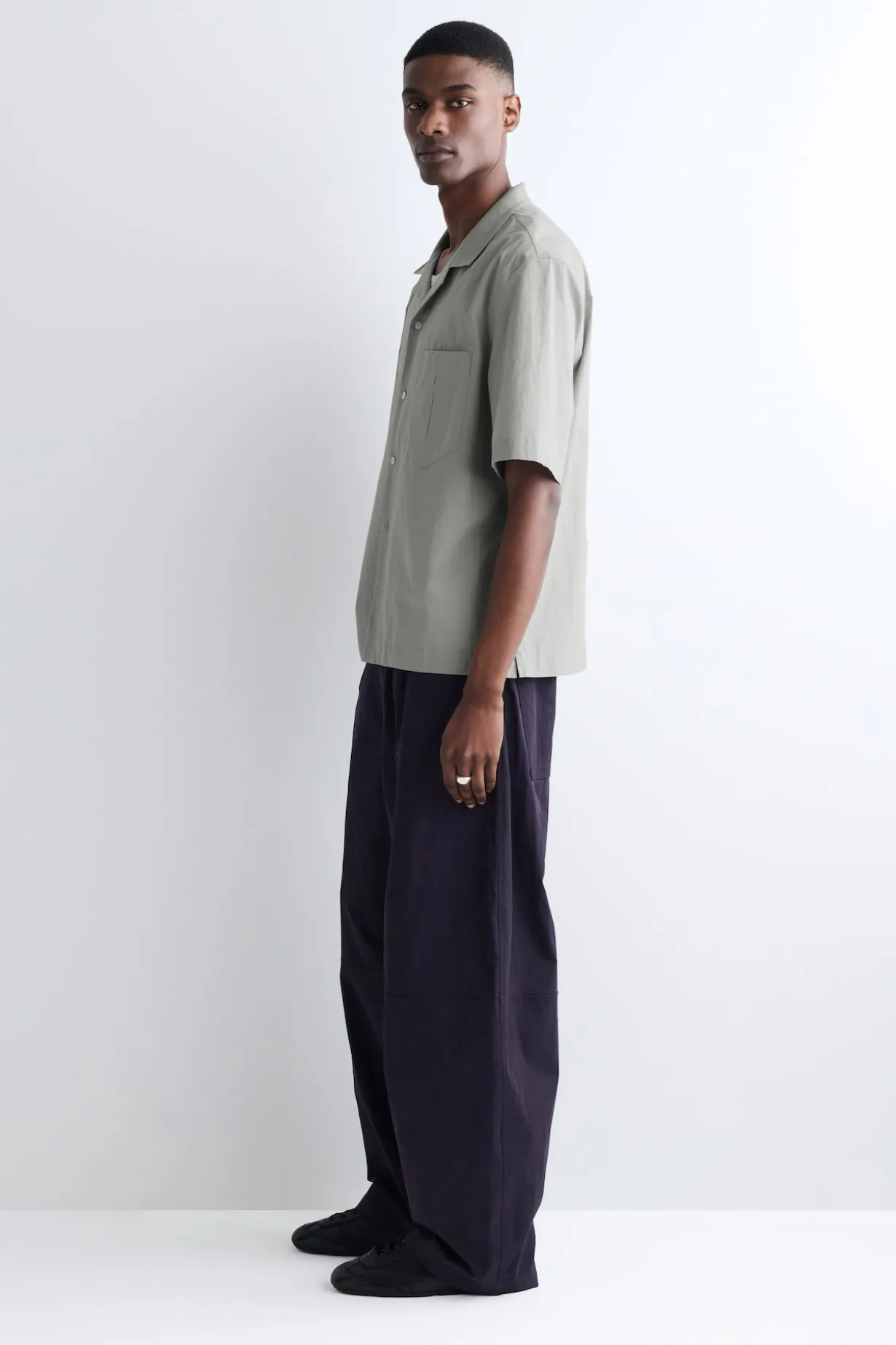 BAUMWOLLBLUSE MIT REVERS-KRAGEN