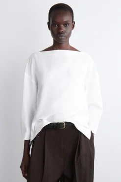 BAUMWOLLBLUSE MIT U-BOOT-AUSSCHNITT