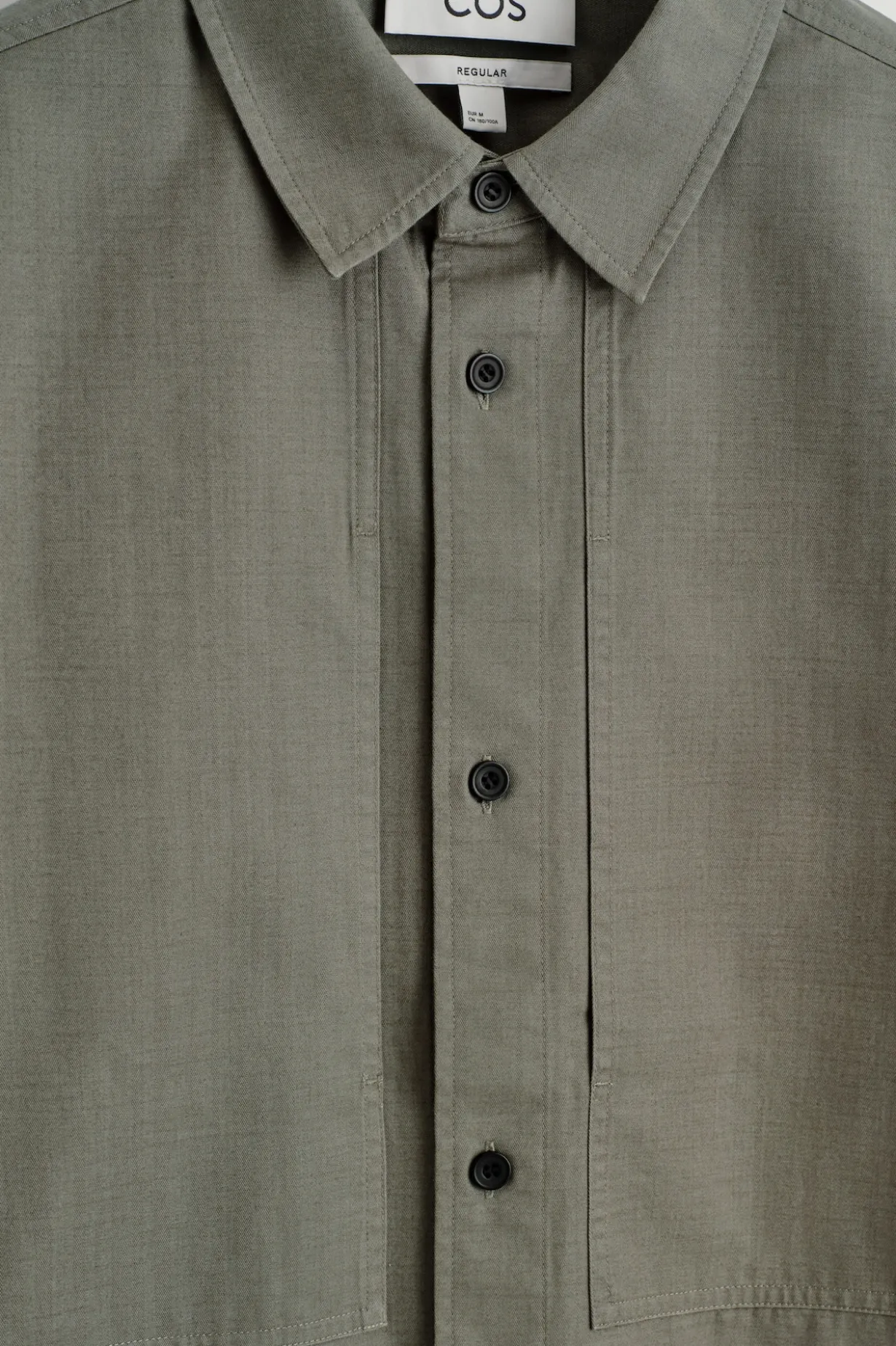 BAUMWOLLHEMD MIT TASCHENDETAILS