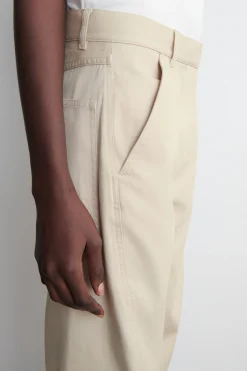 BAUMWOLLHOSE MIT BARREL-BEIN