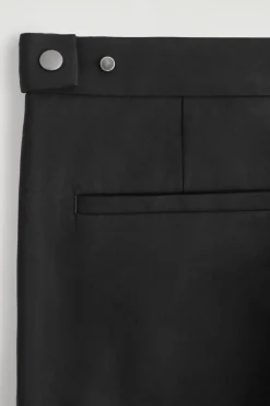 BAUMWOLLHOSE MIT SCHMALEM BEIN