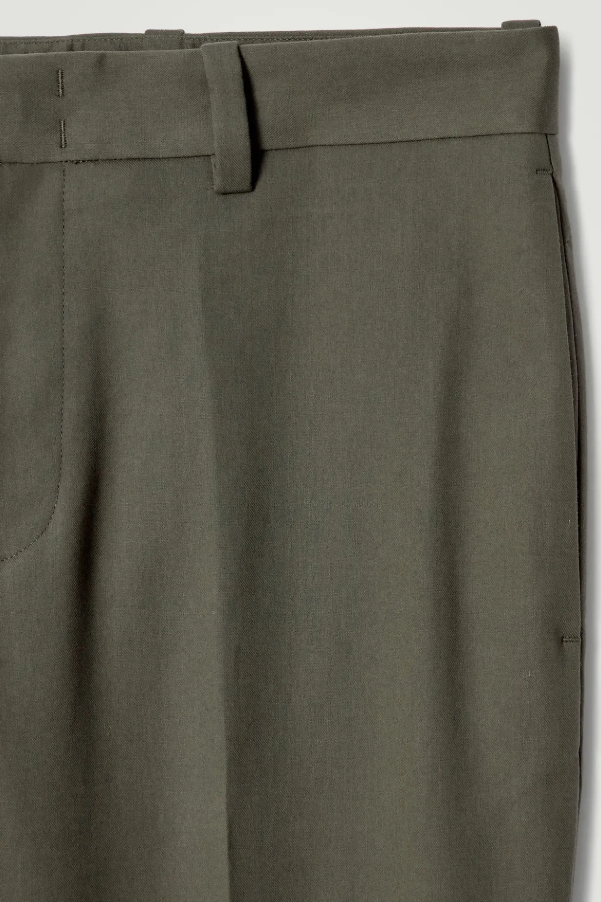 BAUMWOLLHOSE MIT SCHMALER PASSFORM