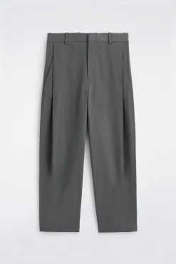 BAUMWOLLHOSE MIT WEITEM BEIN UND FALTEN
