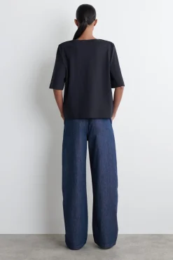 BAUMWOLL-T-SHIRT MIT U-BOOT-AUSSCHNITT