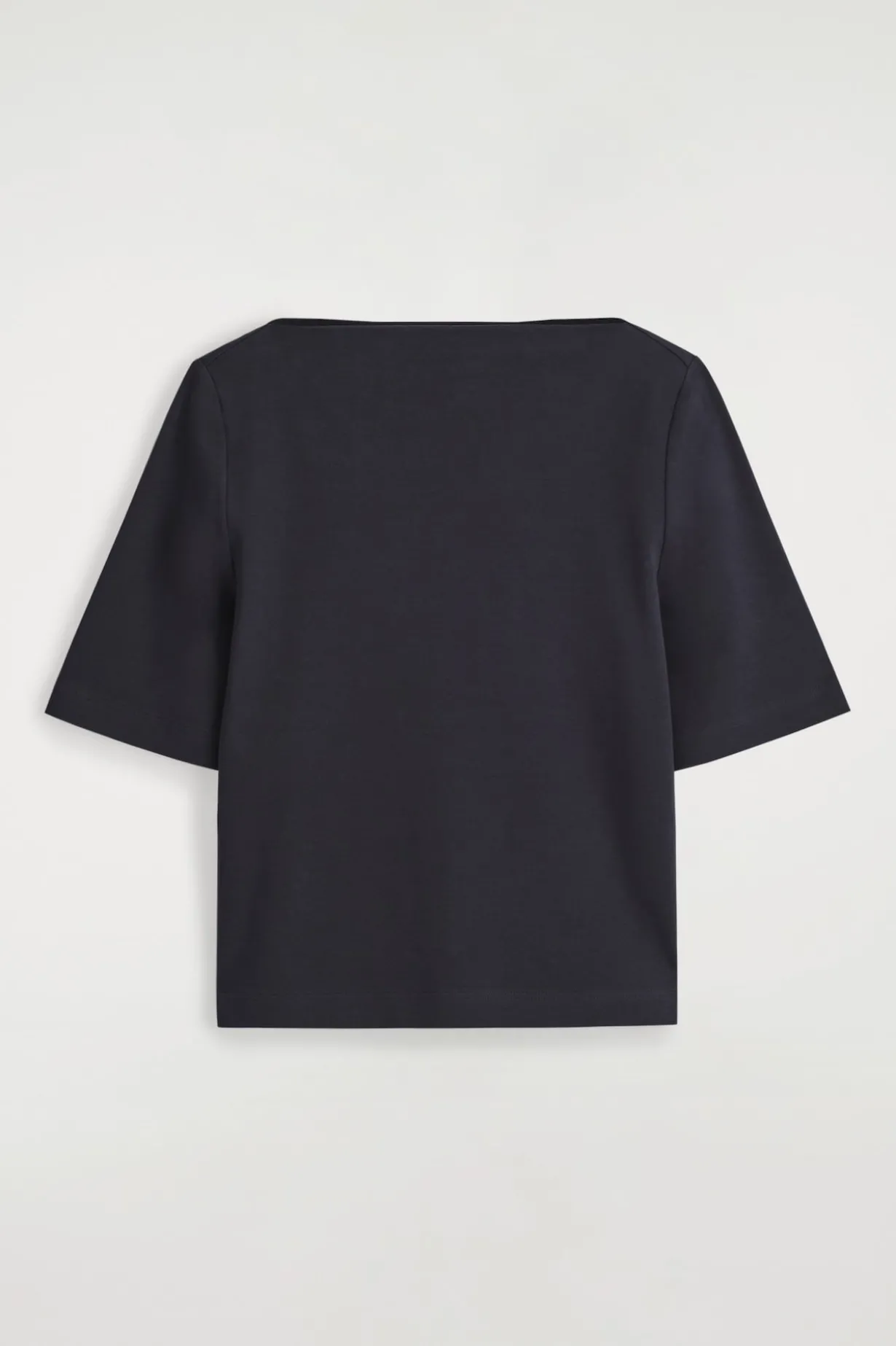 BAUMWOLL-T-SHIRT MIT U-BOOT-AUSSCHNITT
