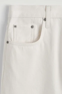 BAY JEANS MIT BARREL-BEIN