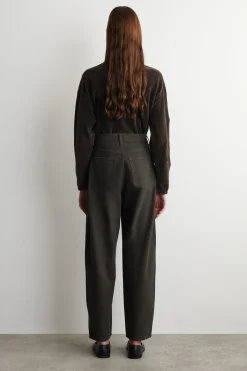 BAY JEANS MIT BARREL-BEIN