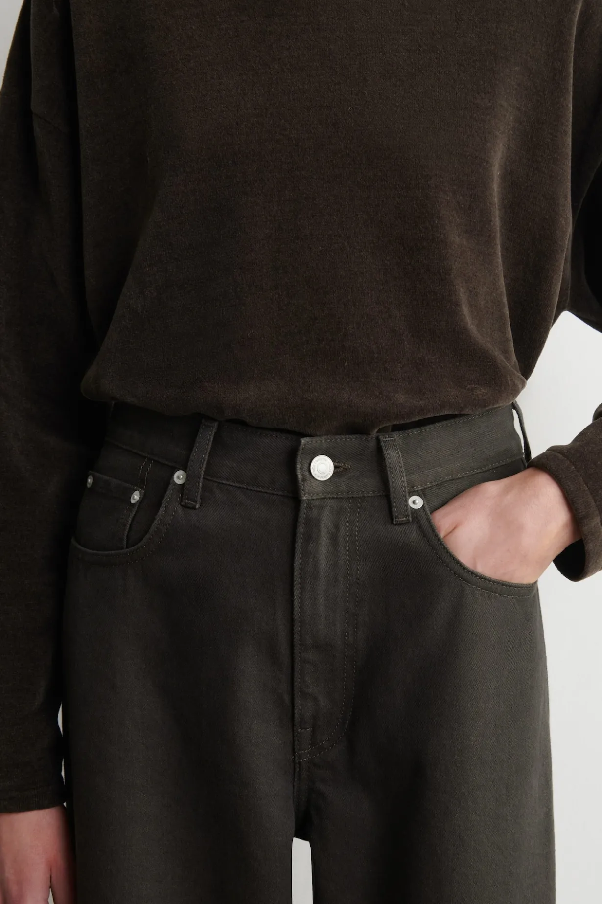 BAY JEANS MIT BARREL-BEIN