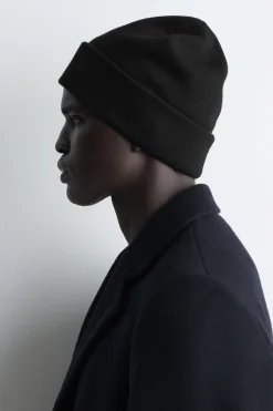 BEANIE AUS DOUBLEFACE-WOLLE