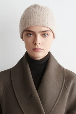 BEANIE AUS WOLL-KASCHMIR-MIX