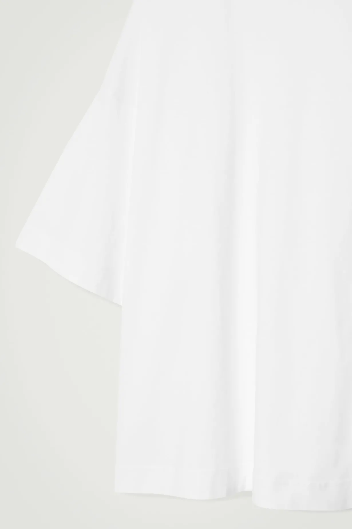 BESONDERS WEITES OVERSIZED-T-SHIRT AUS BAUMWOLLE