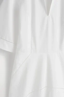 BESTICKTES MIDIKLEID AUS PIMA-BAUMWOLLE