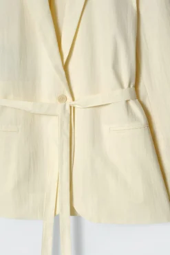 BLAZER AUS BAUMWOLLE MIT BINDEGÜRTEL