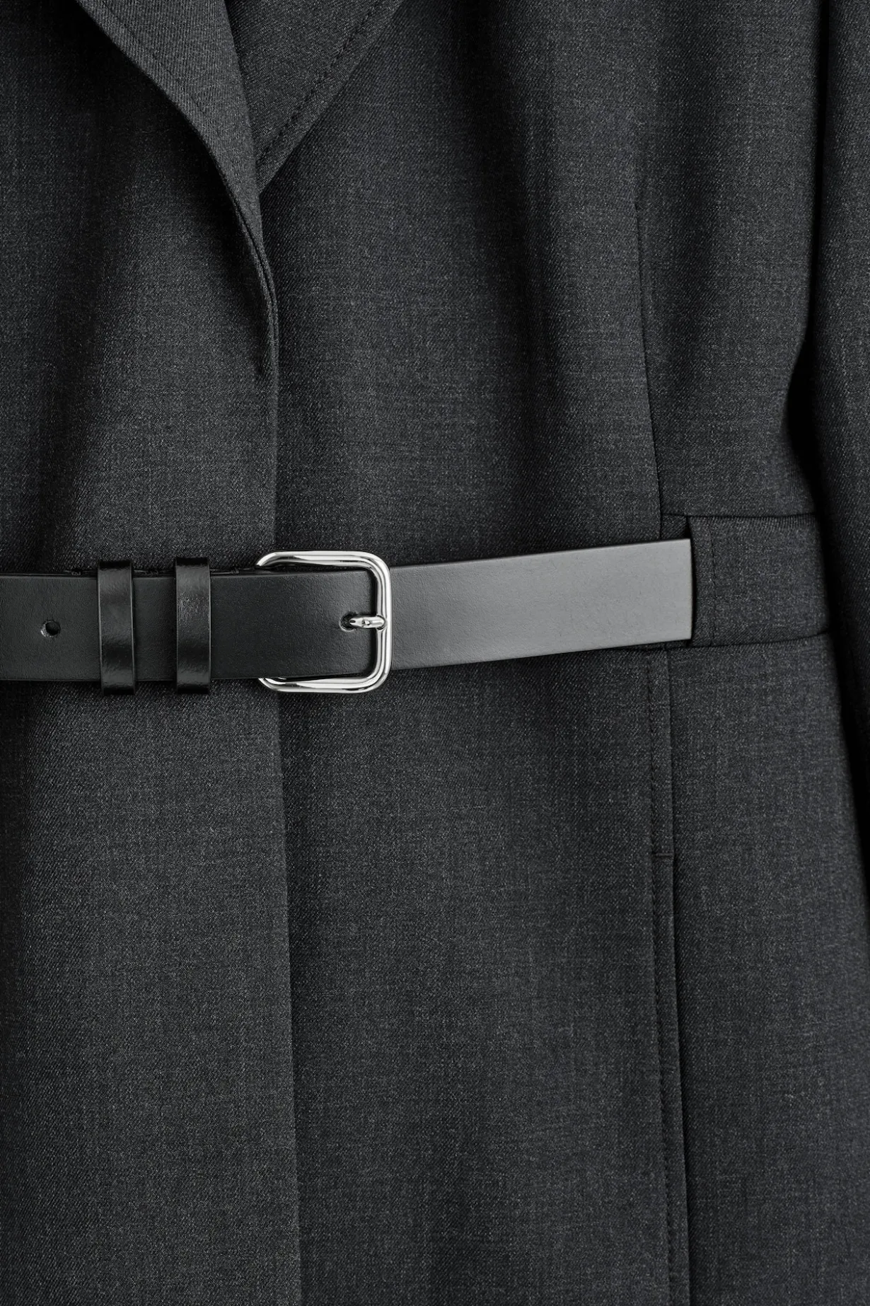 BLAZER AUS WOLL-MIX MIT GÜRTEL