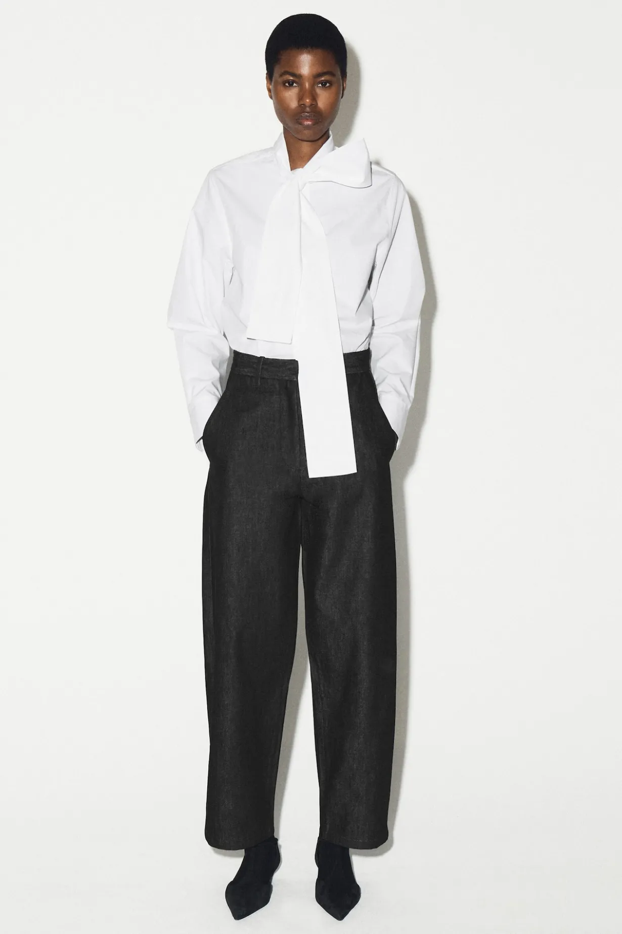 BLUSE AUS BAUMWOLLE MIT SCHLEIFENDETAIL