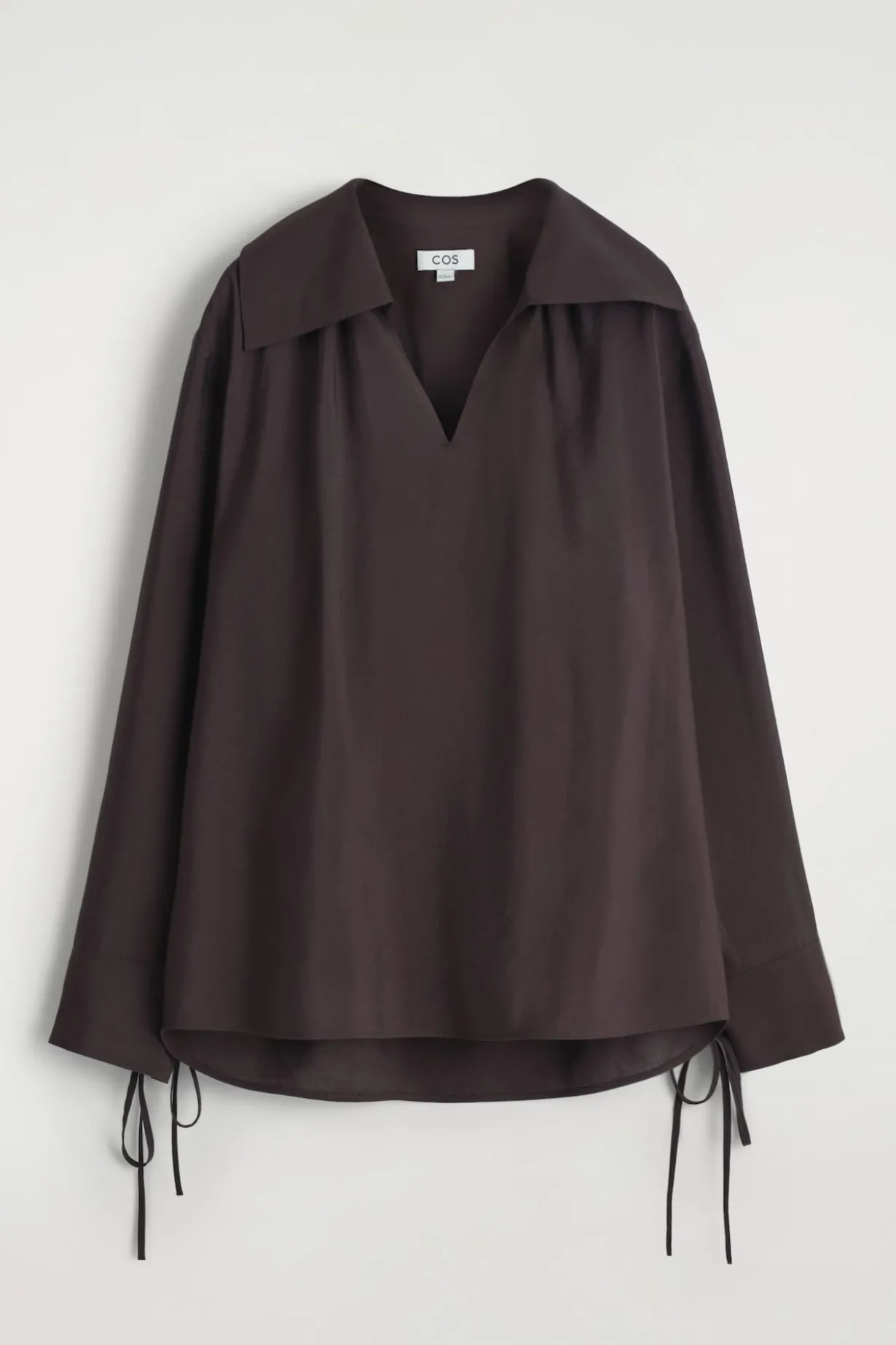 BLUSE AUS MODAL MIT BREITEM KRAGEN