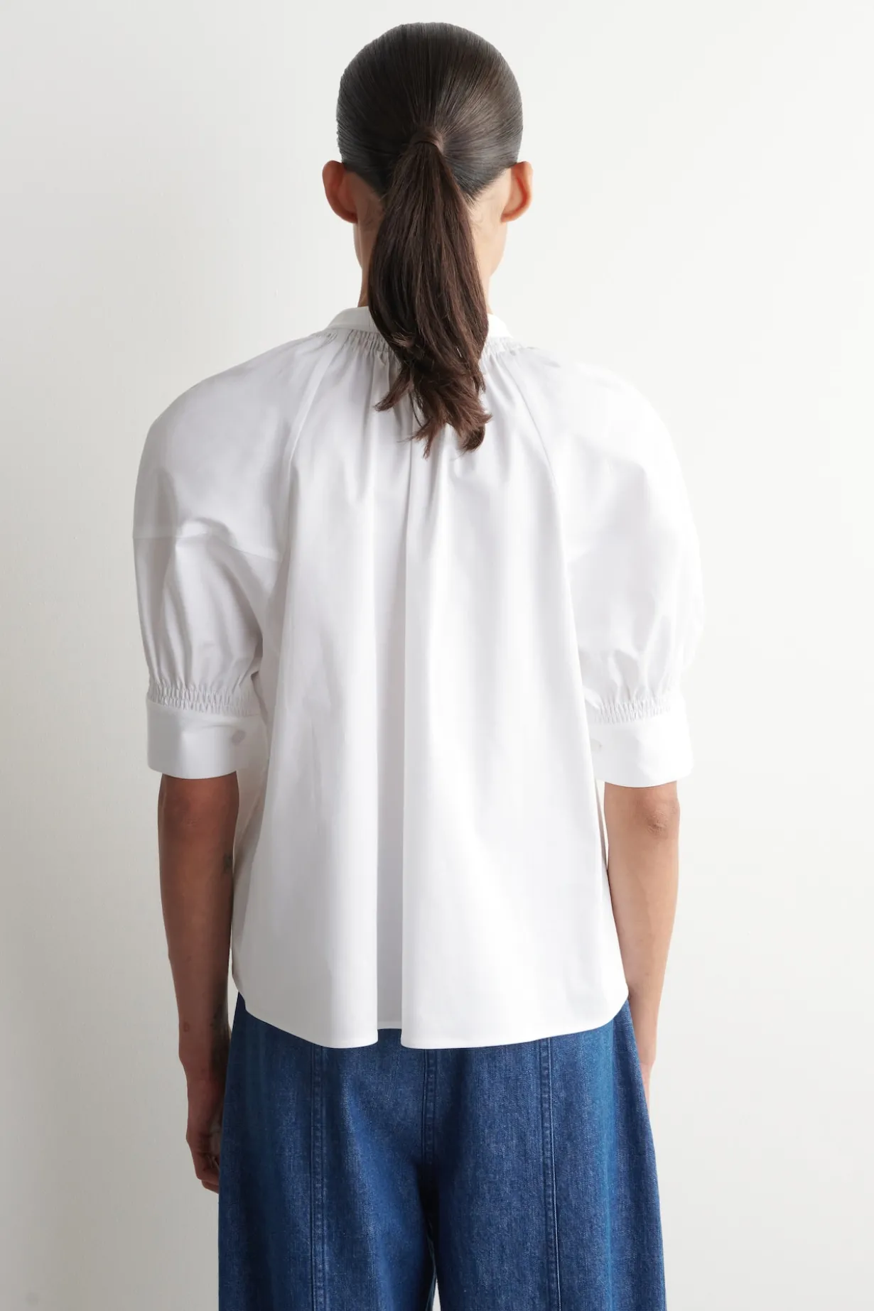 BLUSE MIT GESMOKTEN PUFFÄRMELN