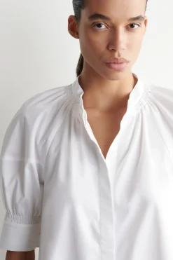 BLUSE MIT GESMOKTEN PUFFÄRMELN