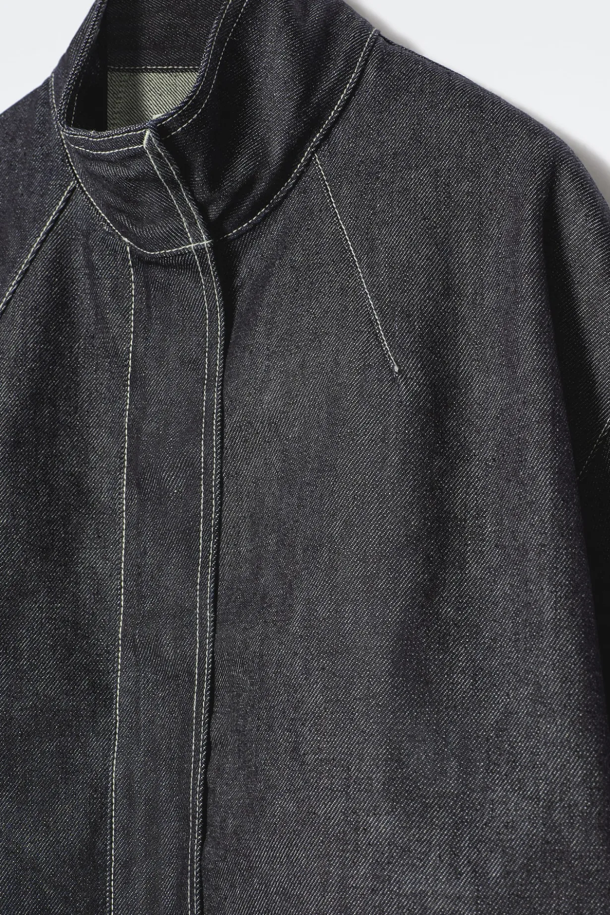 BOMBERJACKE AUS DENIM