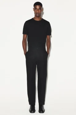 CHINOHOSE AUS BAUMWOLL-CANVAS MIT GERADEM BEIN