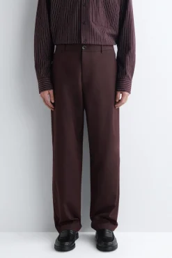 CHINOHOSE AUS BAUMWOLLE MIT GERADEM BEIN