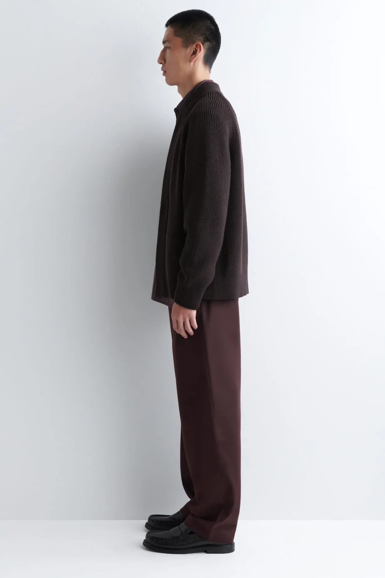 CHINOHOSE AUS BAUMWOLLE MIT GERADEM BEIN