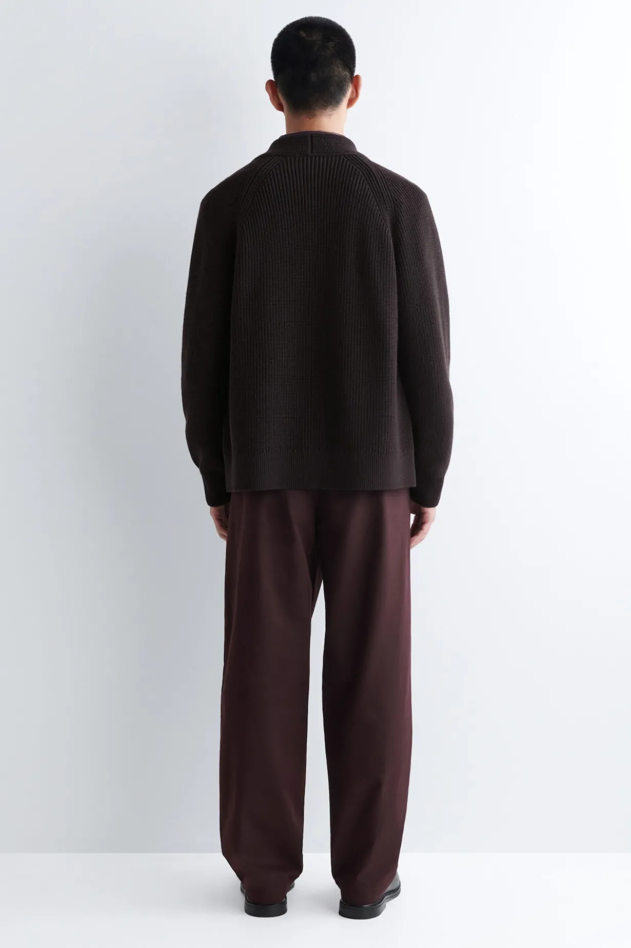 CHINOHOSE AUS BAUMWOLLE MIT GERADEM BEIN