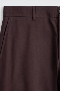 CHINOHOSE AUS BAUMWOLLE MIT GERADEM BEIN