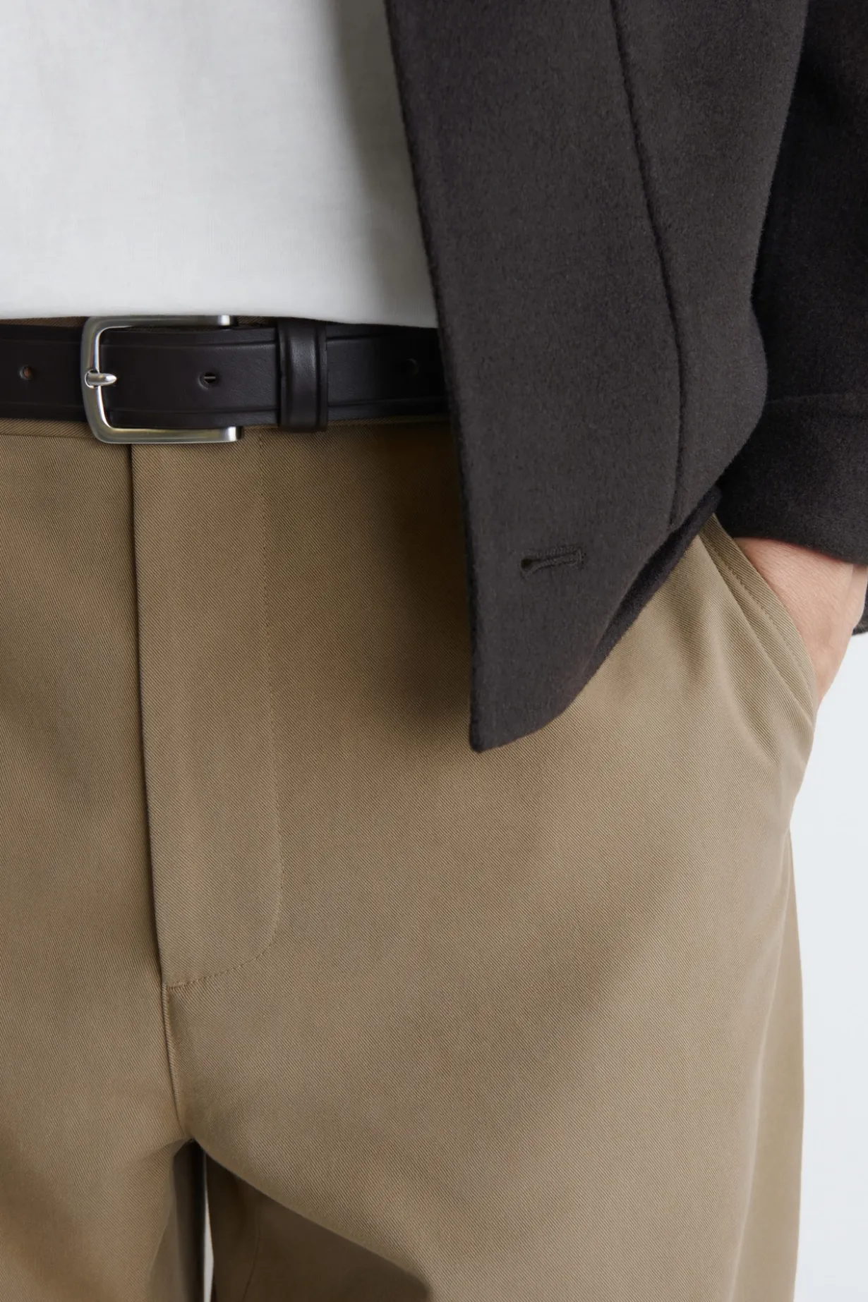 CHINOHOSE AUS BAUMWOLLE MIT GERADEM BEIN