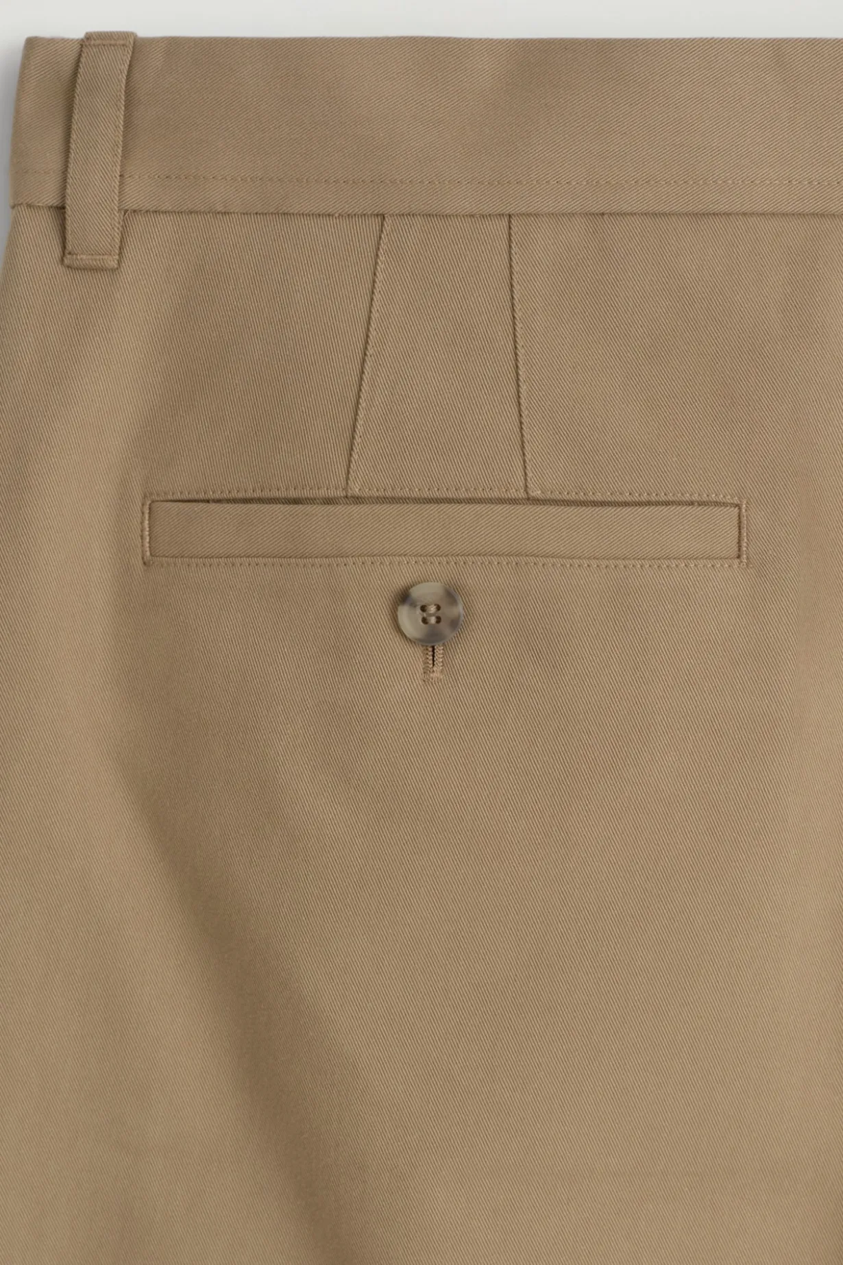CHINOHOSE AUS BAUMWOLLE MIT GERADEM BEIN