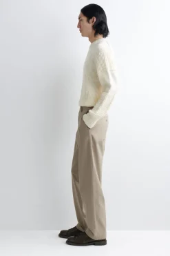 CHINOHOSE AUS BAUMWOLLE MIT GERADEM BEIN
