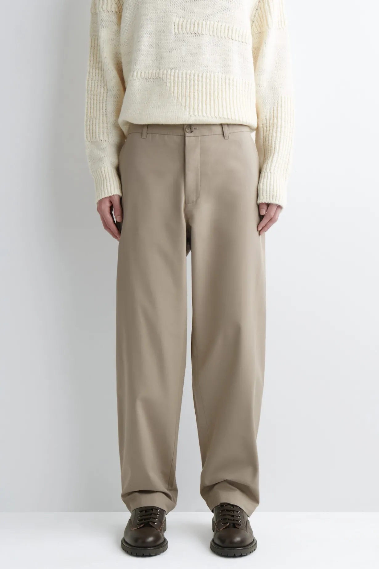 CHINOHOSE AUS BAUMWOLLE MIT GERADEM BEIN