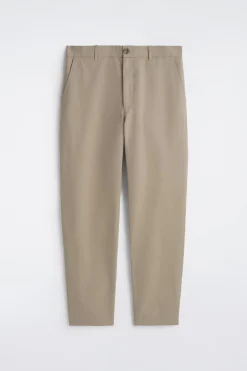 CHINOHOSE AUS BAUMWOLLE MIT GERADEM BEIN