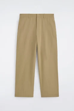 CHINOHOSE AUS BAUMWOLLE MIT WEITEM BEIN