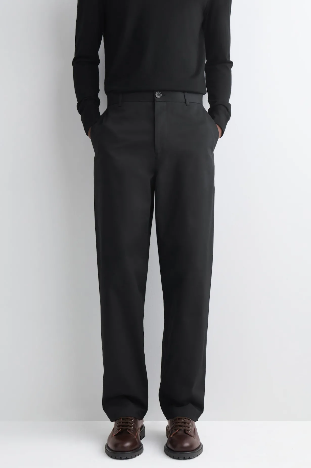 CHINOHOSE AUS BAUMWOLLE MIT GERADEM BEIN