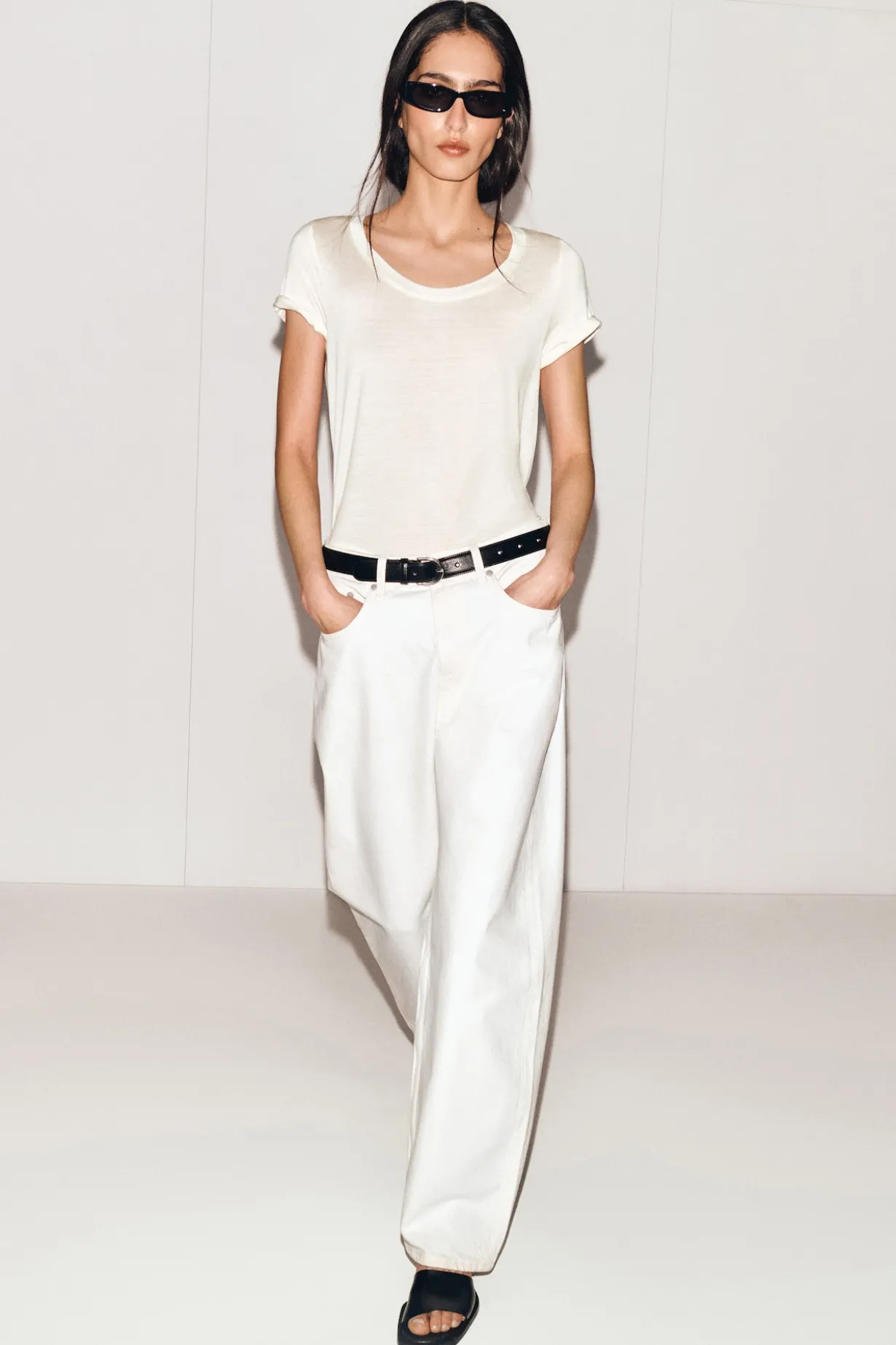 CHORD JEANS MIT GERADEM BEIN