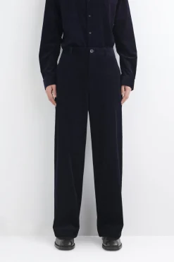 CORDHOSE MIT WEITEM BEIN