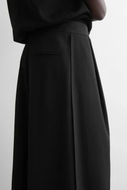 CULOTTES AUS MERINOWOLL-MIX MIT FALTEN