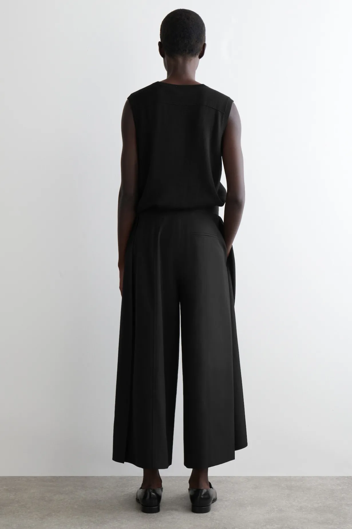 CULOTTES AUS MERINOWOLL-MIX MIT FALTEN